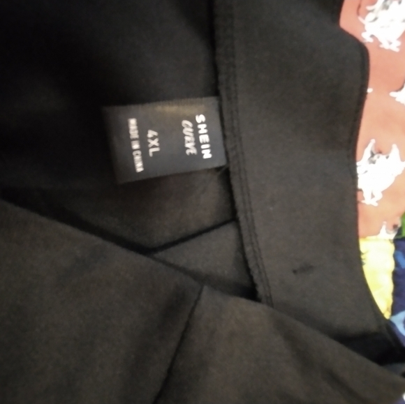 SheIn skater skirt - Picture 2 of 2